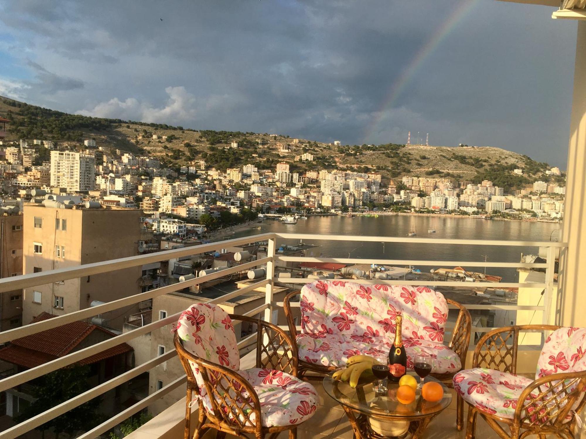 סרנדה Luxury Holiday In Royal Apartment For King And Queen מראה חיצוני תמונה