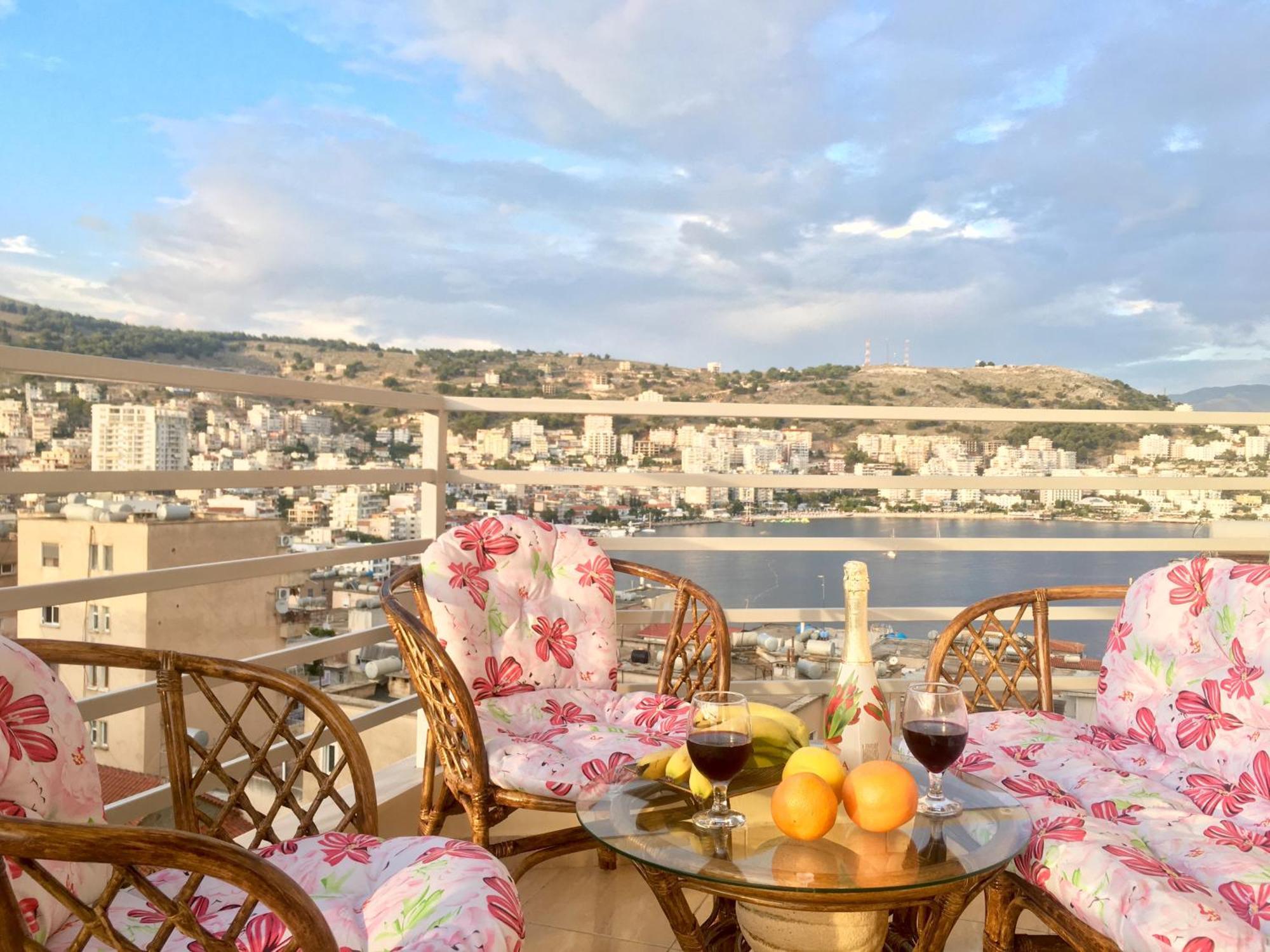סרנדה Luxury Holiday In Royal Apartment For King And Queen מראה חיצוני תמונה