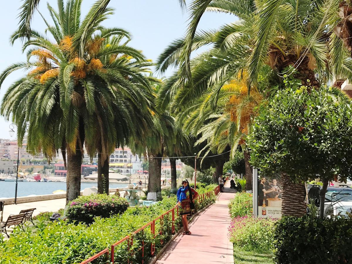 סרנדה Luxury Holiday In Royal Apartment For King And Queen מראה חיצוני תמונה