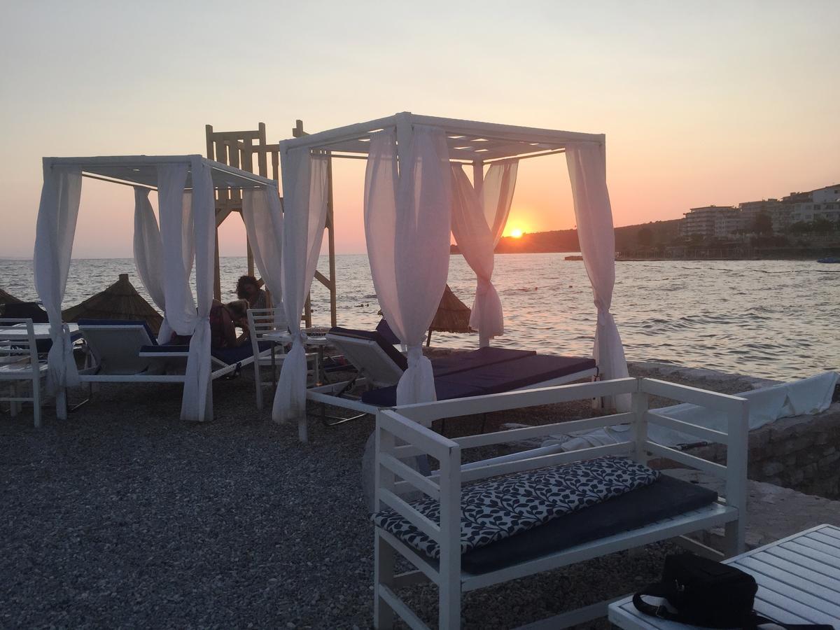 סרנדה Luxury Holiday In Royal Apartment For King And Queen מראה חיצוני תמונה